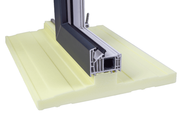 Parapet XPS 300, termiczny, obustronny Polyform XPS 300 do ciepłego montażu okien – izolacja podokienna